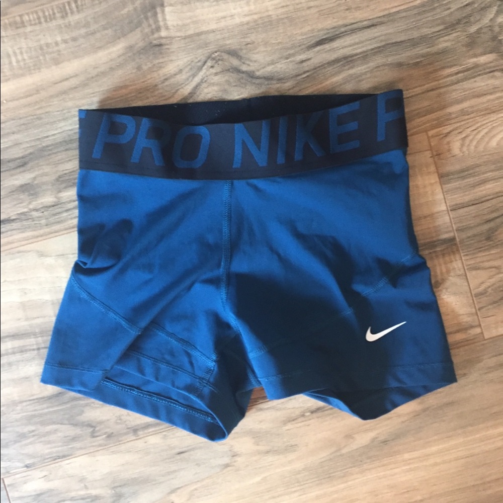 Nike Pro 3” spandex shorts sz. XS